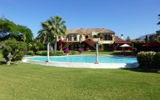 Venta Villa Frente Al Mar Estepona