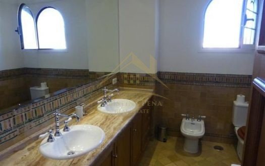 Venta Villa Frente Al Mar Estepona