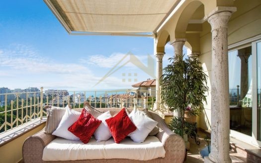 Ático de lujo con vistas al mar en Benalmádena