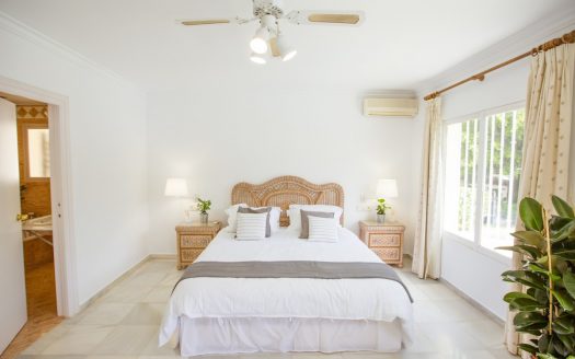 Sale Detached Villa Los Monteros