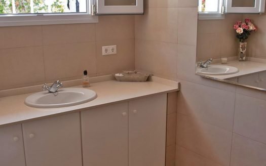 El Rosario Villa on a private plot Marbella