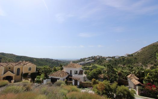Fantastic PLOT in Lomas de La Quinta Benahavis