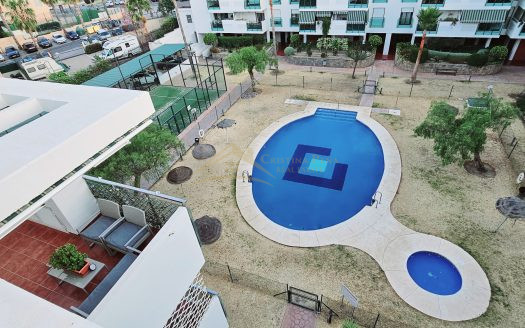 Ático con gran terraza y excelentes vistas en Torremolinos